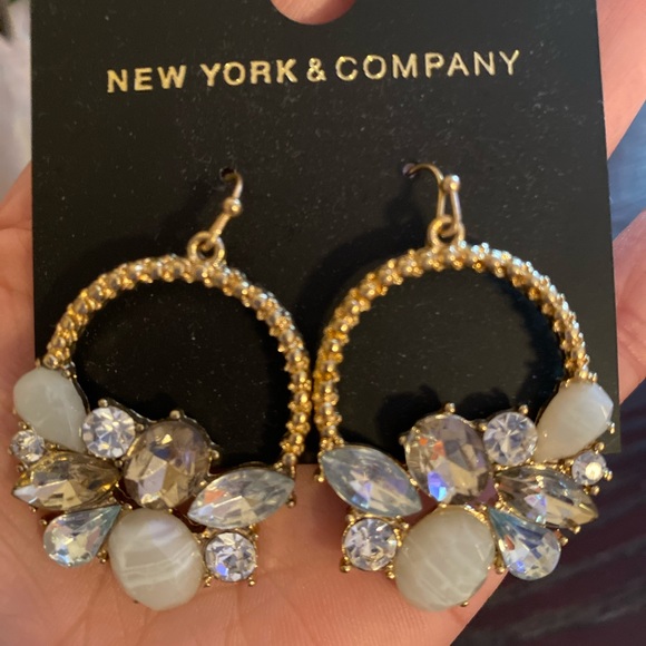 New York & Company Earrings - Picture 4 of 5